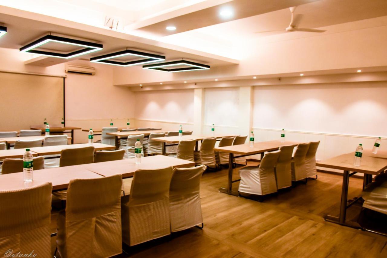 The Legend Inn Delhi Нью-Дели Экстерьер фото