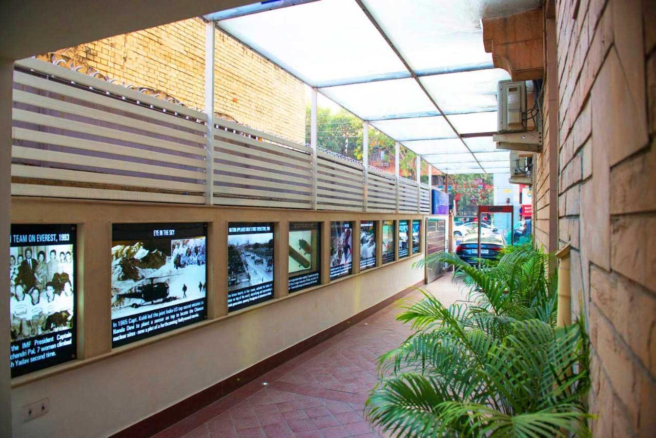 The Legend Inn Delhi Нью-Дели Экстерьер фото